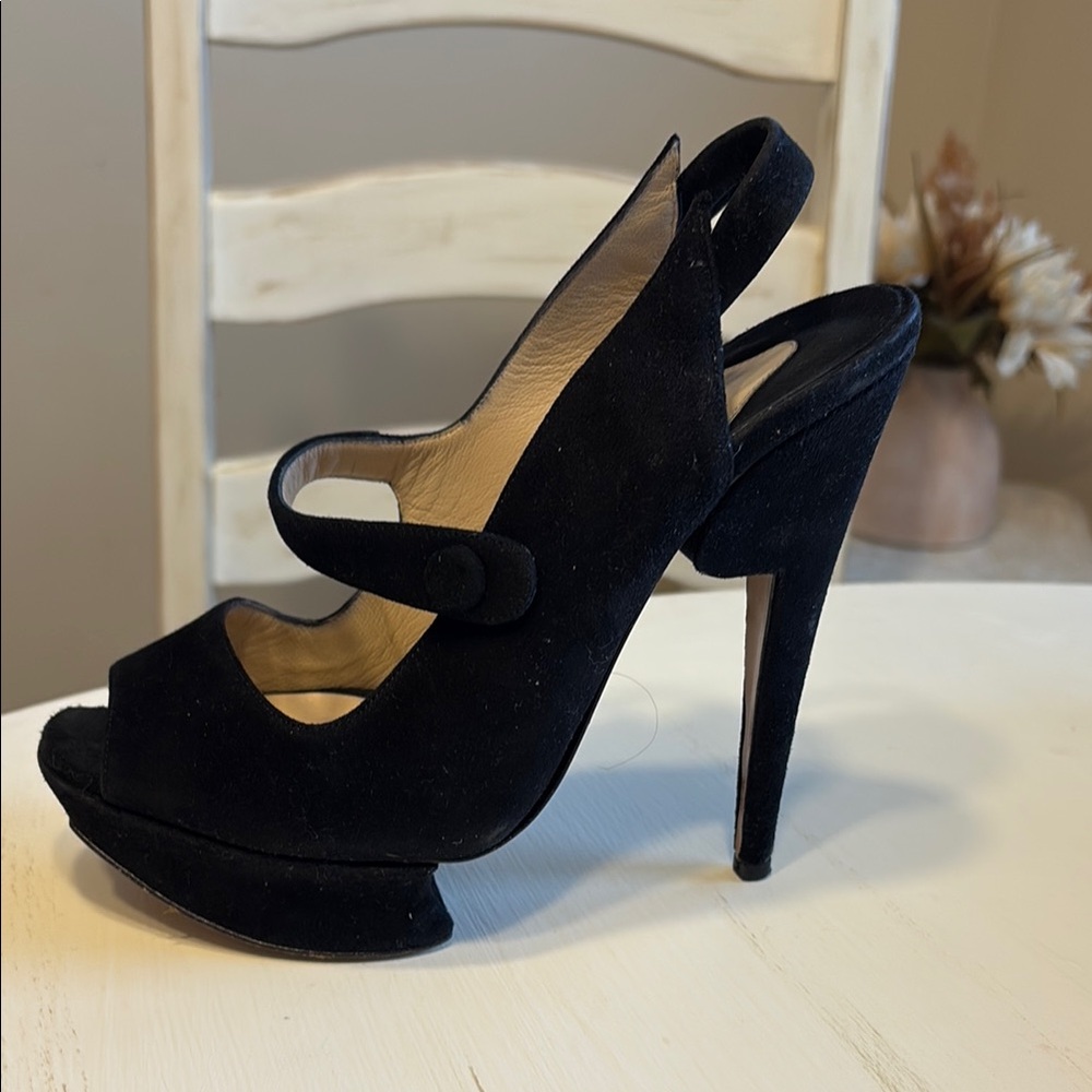 Nicholas Kirkwood Black Peep-Toe Heels